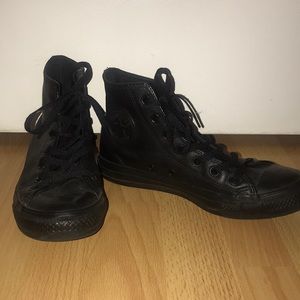 Black leather converses